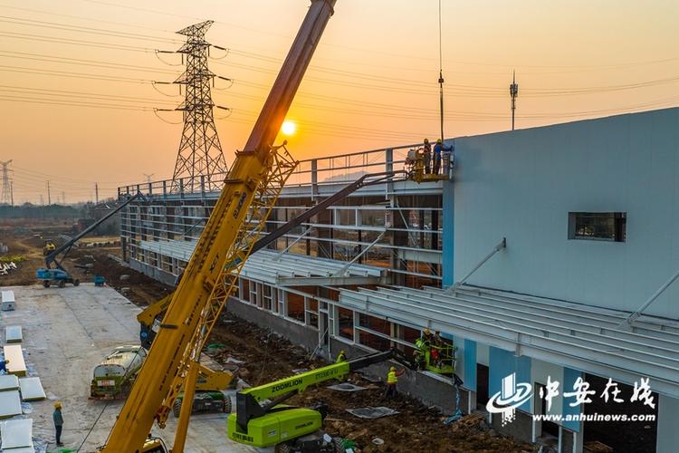 安徽芜湖:光伏储能超级工厂建设忙